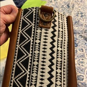 Very nice crossbody/tote
